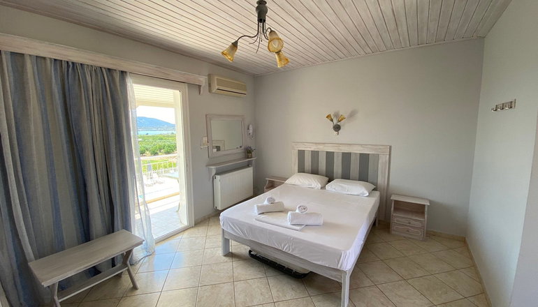 Leonidas Resort