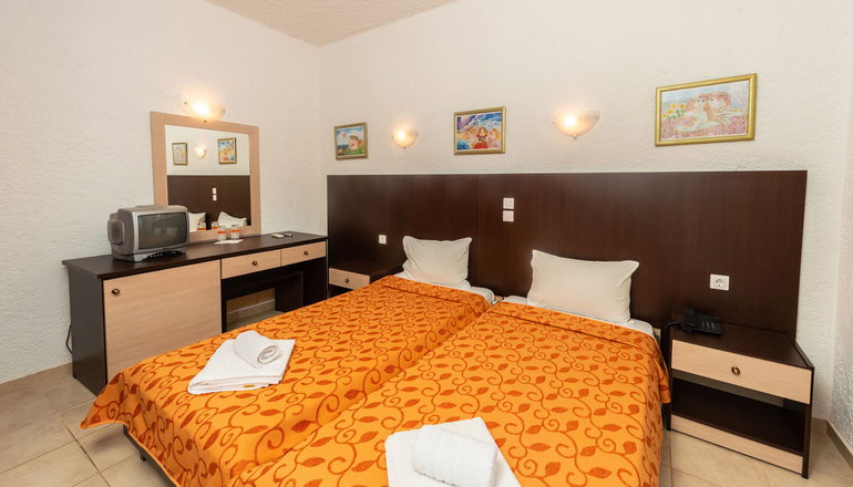 Elena Hotel - Σύβοτα
