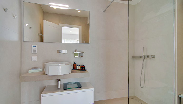 Livinghome Suites