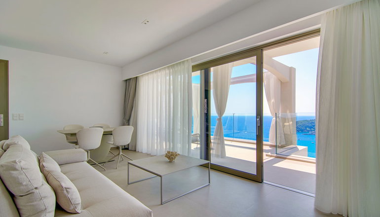 Livinghome Suites