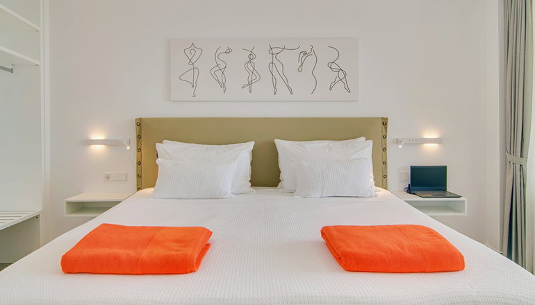 Livinghome Suites