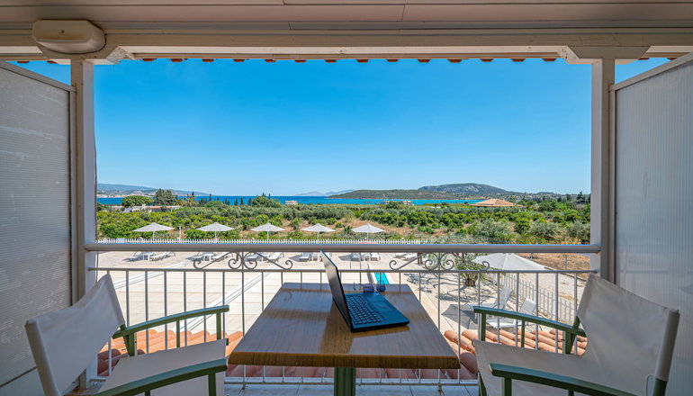Leonidas Resort
