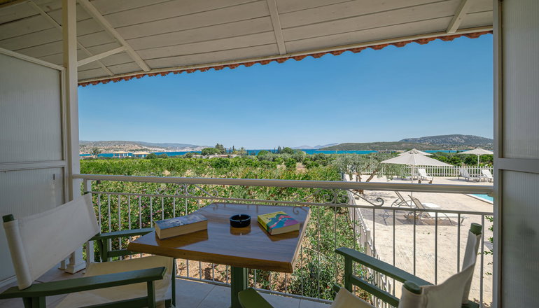 Leonidas Resort