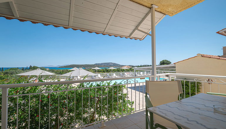 Leonidas Resort