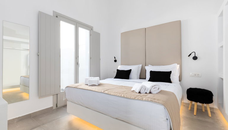 Serapias Suites - Έξω Γωνιά, Σαντορίνη