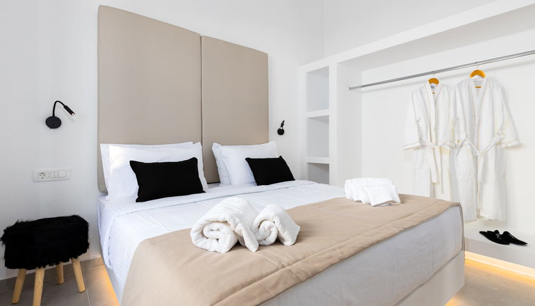 Serapias Suites - Έξω Γωνιά, Σαντορίνη