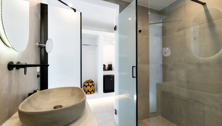 Serapias Suites - Έξω Γωνιά, Σαντορίνη