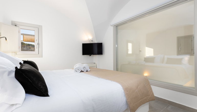 Serapias Suites - Έξω Γωνιά, Σαντορίνη