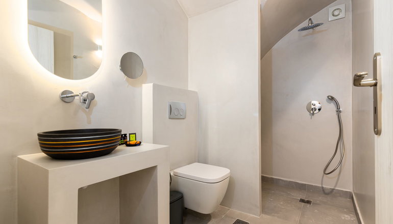 Serapias Suites - Έξω Γωνιά, Σαντορίνη