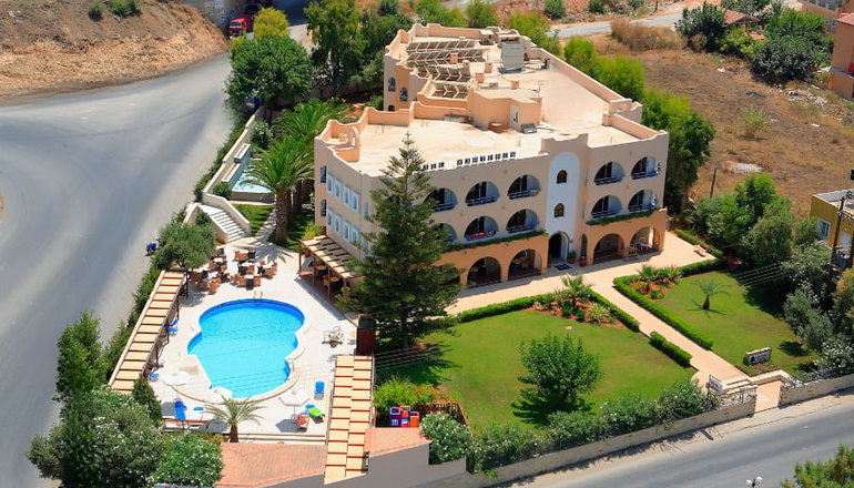 Karteros Hotel