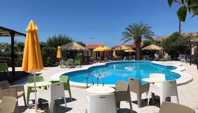 Karteros Hotel
