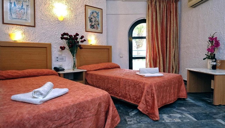 Karteros Hotel