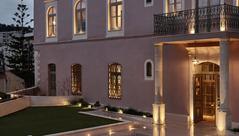 Domus Blanc Boutique Hotel