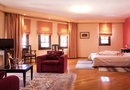 Κύναιθα Hotel
