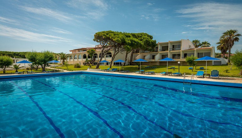 4* Pavlina Beach Hotel