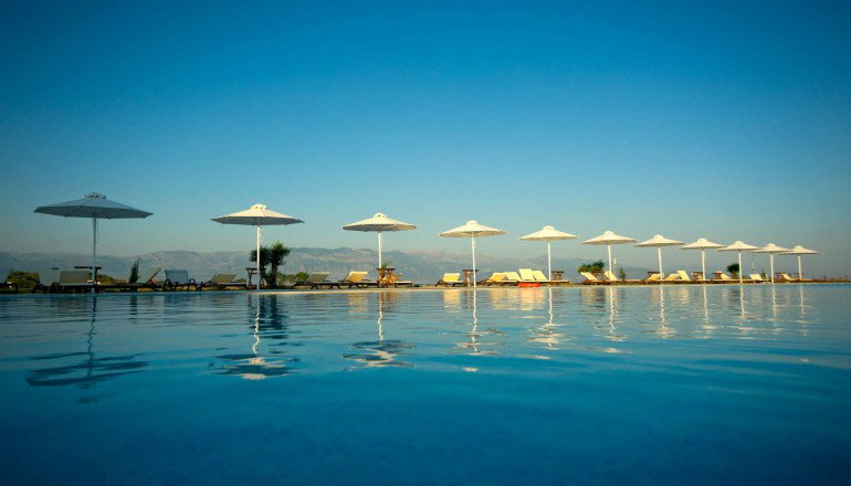 5* Buca Beach Resort