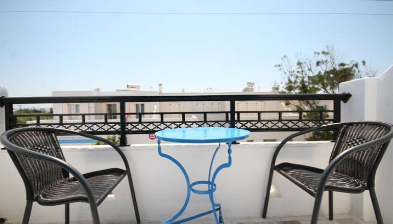 Sergis Hotel