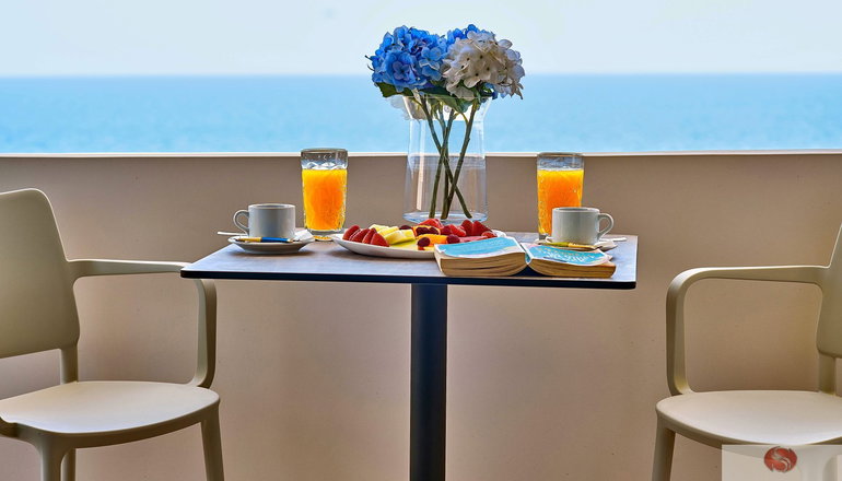 4* Silver Beach Hotel