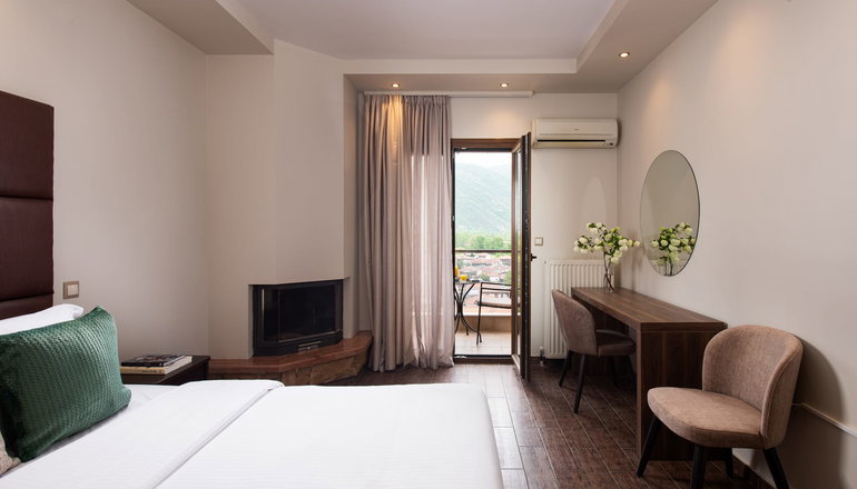4* Naiades Hotel