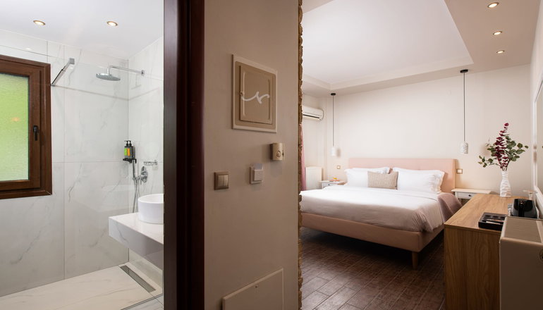 4* Naiades Hotel
