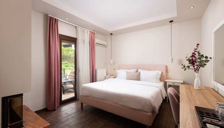 4* Naiades Hotel