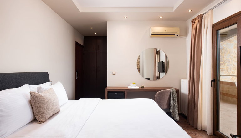 4* Naiades Hotel