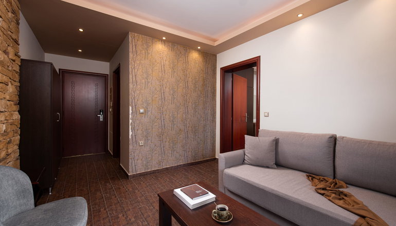4* Naiades Hotel
