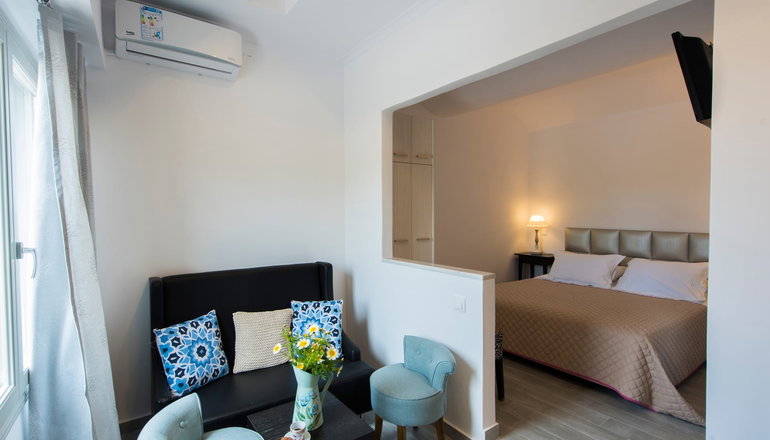 Rose Suites - Βούρβουλος, Σαντορίνη