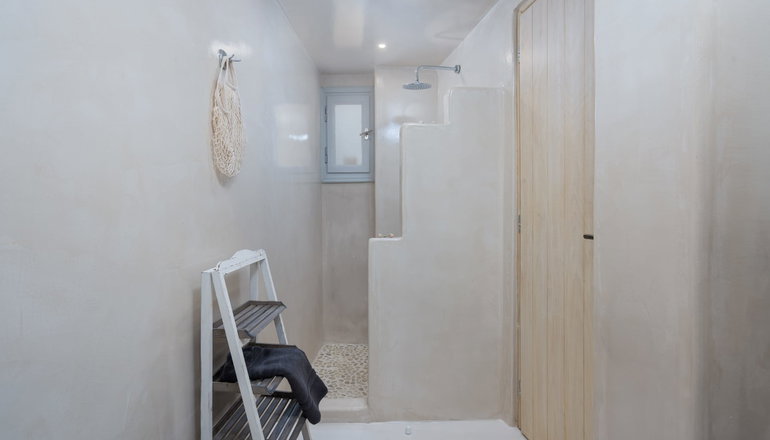 Santorita Suites