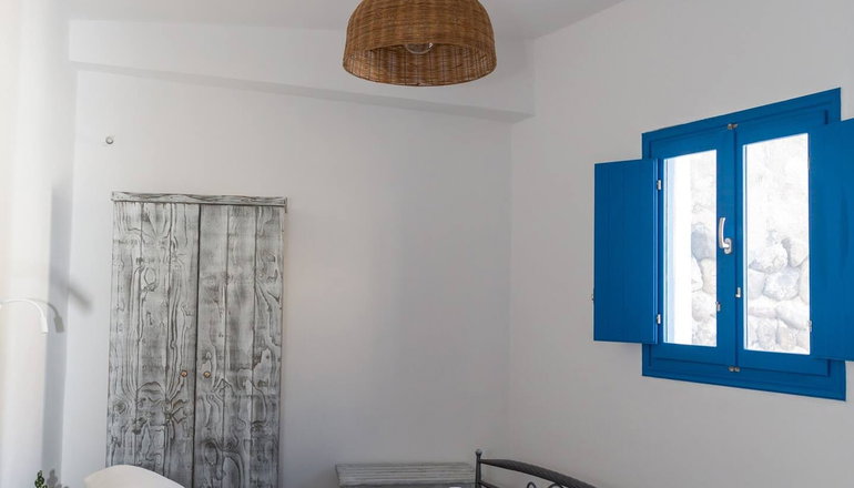 Santorita Suites