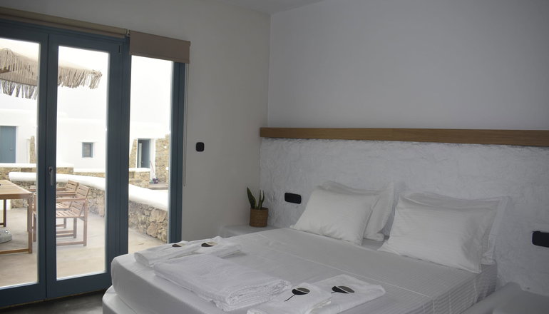 Thronos Suites -  Άνω Μερά, Μύκονος