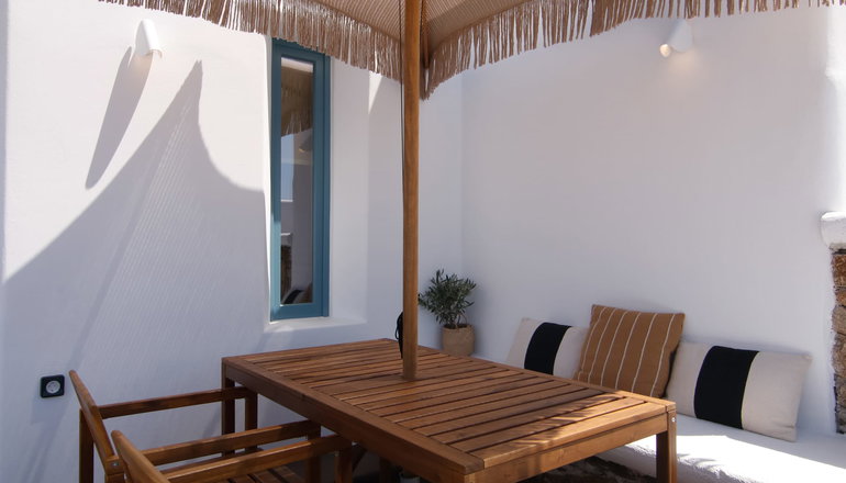 Thronos Suites -  Άνω Μερά, Μύκονος