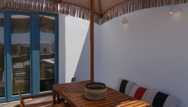 Thronos Suites -  Άνω Μερά, Μύκονος
