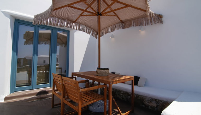 Thronos Suites -  Άνω Μερά, Μύκονος