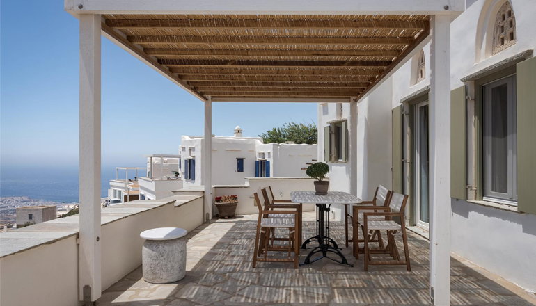 Morfes Luxury Apartments - Τριαντάρος, Τήνος