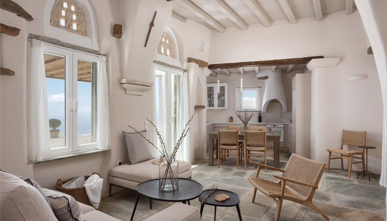 Morfes Luxury Apartments - Τριαντάρος, Τήνος