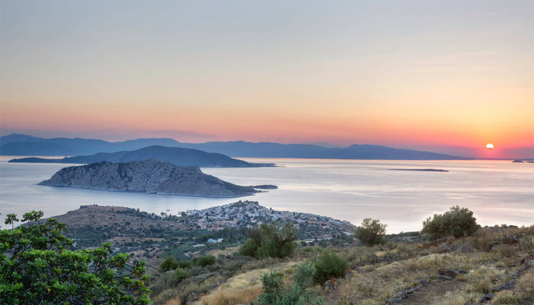 Aegina Colors