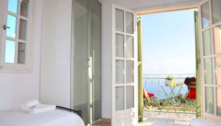 Aegina Colors