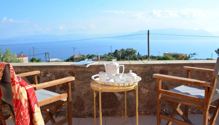Aegina Colors