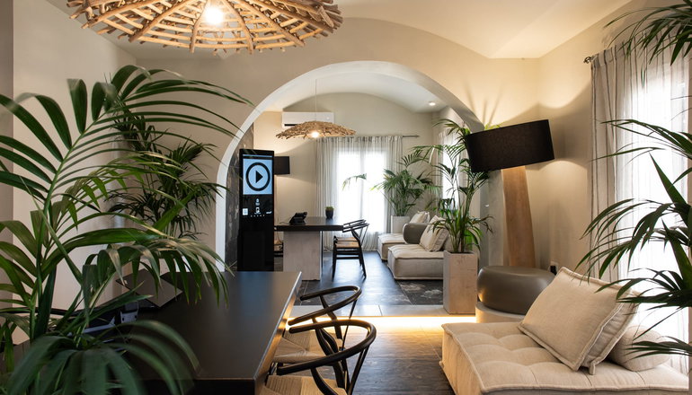 5* The Noverian Bios Santorini Vegan Vegetarian Boutique Hotel - Φηρά, Σαντορίνη