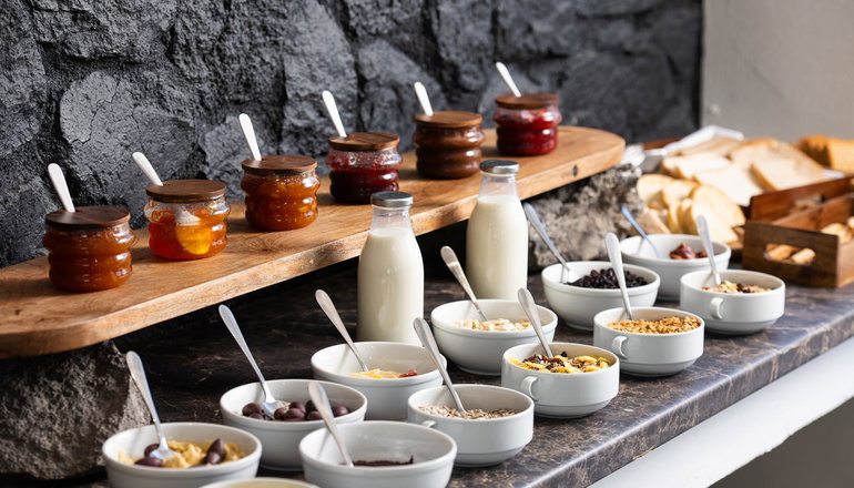 5* The Noverian Bios Santorini Vegan Vegetarian Boutique Hotel - Φηρά, Σαντορίνη
