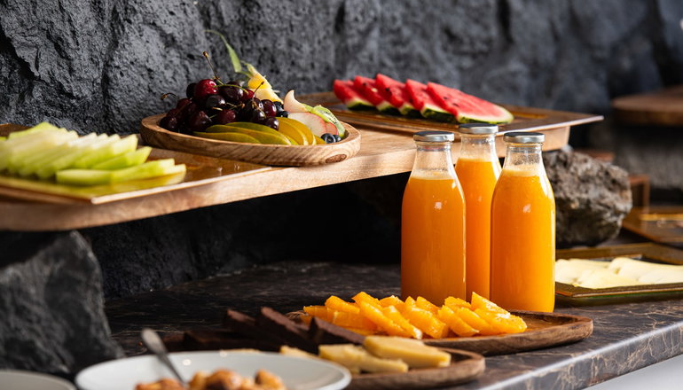 5* The Noverian Bios Santorini Vegan Vegetarian Boutique Hotel - Φηρά, Σαντορίνη