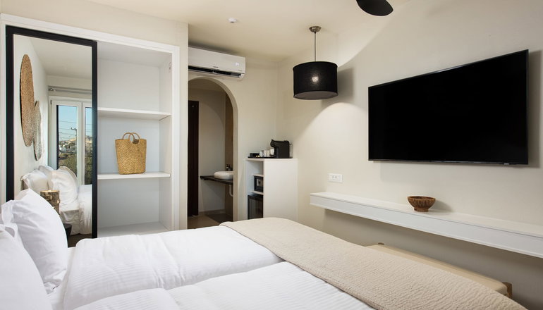 5* The Noverian Bios Santorini Vegan Vegetarian Boutique Hotel - Φηρά, Σαντορίνη