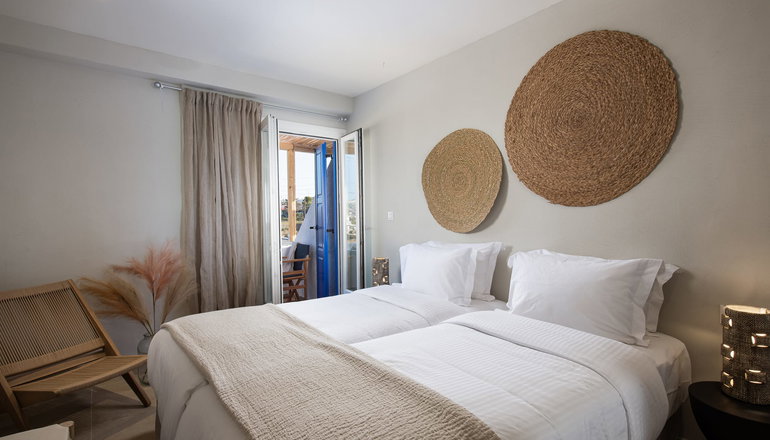 5* The Noverian Bios Santorini Vegan Vegetarian Boutique Hotel - Φηρά, Σαντορίνη