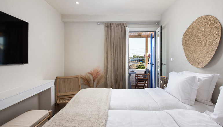 5* The Noverian Bios Santorini Vegan Vegetarian Boutique Hotel - Φηρά, Σαντορίνη