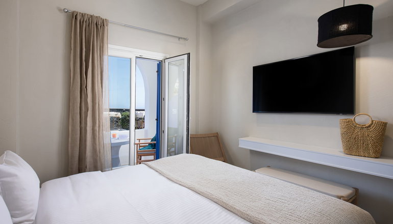 5* The Noverian Bios Santorini Vegan Vegetarian Boutique Hotel - Φηρά, Σαντορίνη