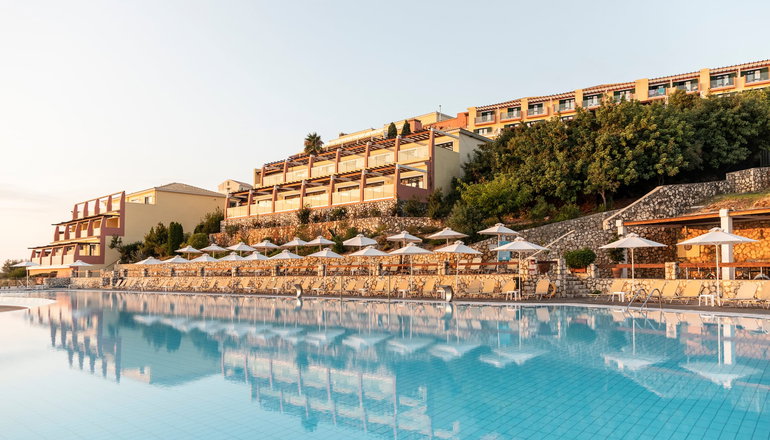 5* Louis Apostolata Island Resort