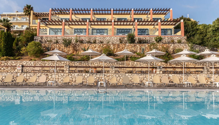5* Louis Apostolata Island Resort