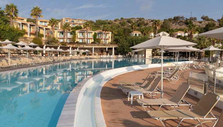 5* Louis Apostolata Island Resort