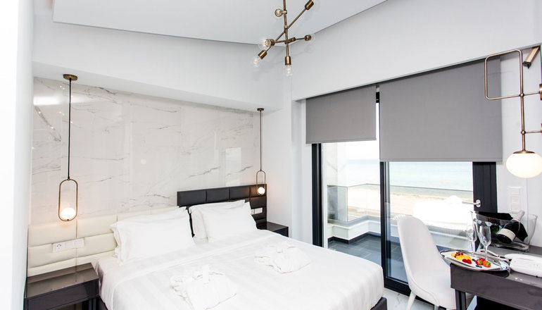 Crystal Villas and Suites - Πολύχρονο, Χαλκιδική